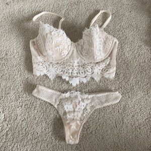 2/$20 EUC Victoria’s Secret Lingerie 34C and XS